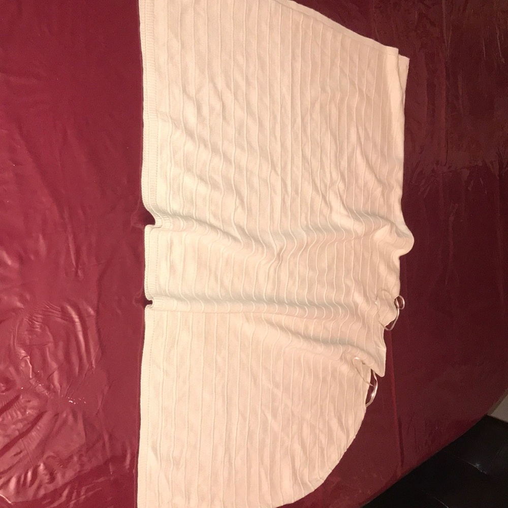 Sweater - Picture 2 of 4